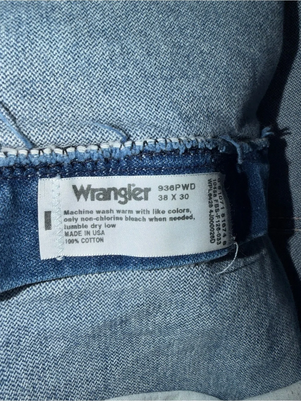 Wrangler VTG blue straight leg denim jeans Size 38x30